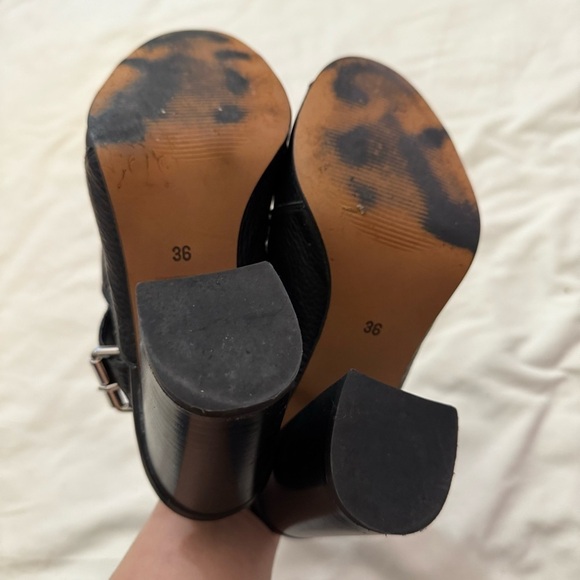 L Intervalle women’s black leather strappy 4” heels peep toe sandals size 6 - Picture 5 of 9